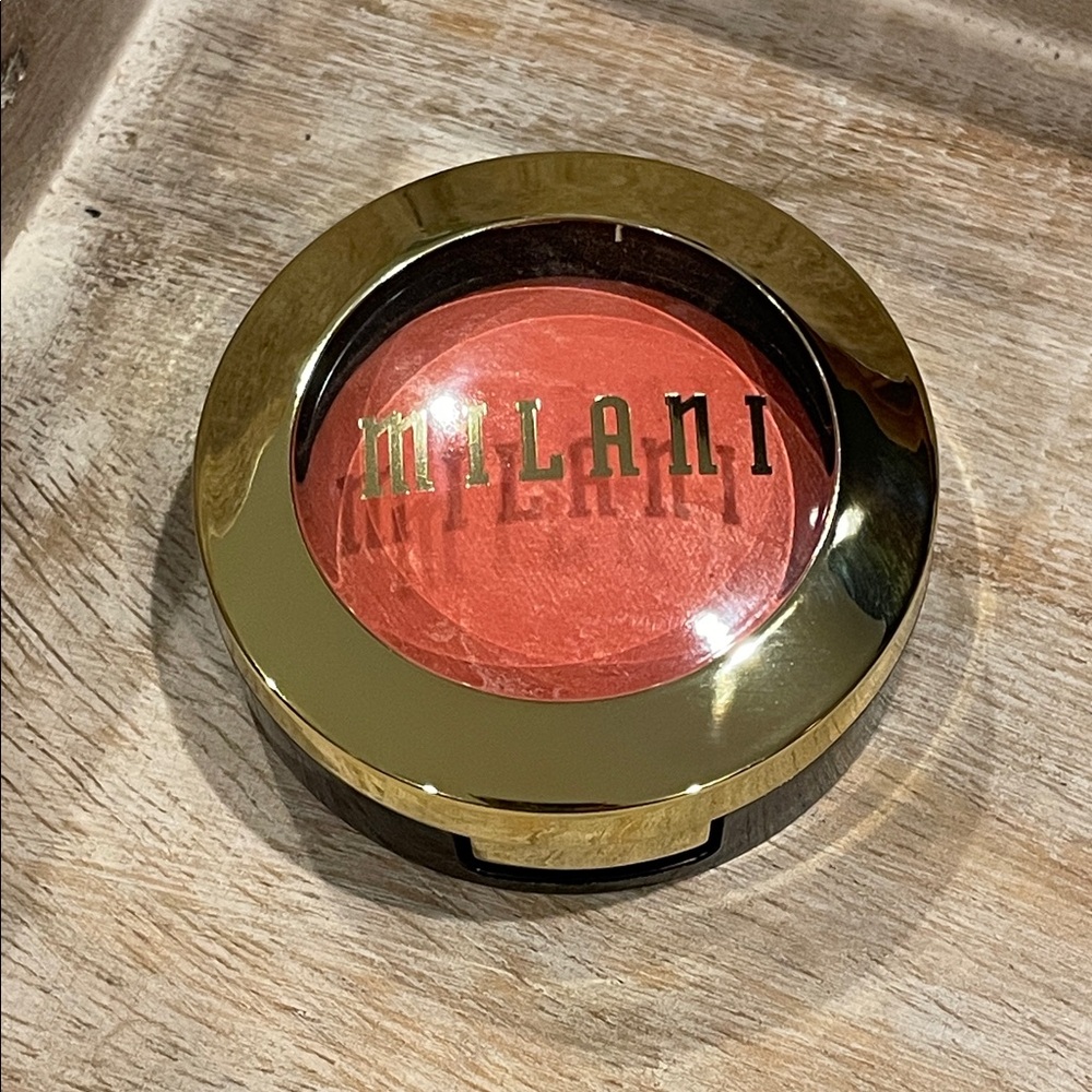 Milani Baked Powder Blush — Luminoso